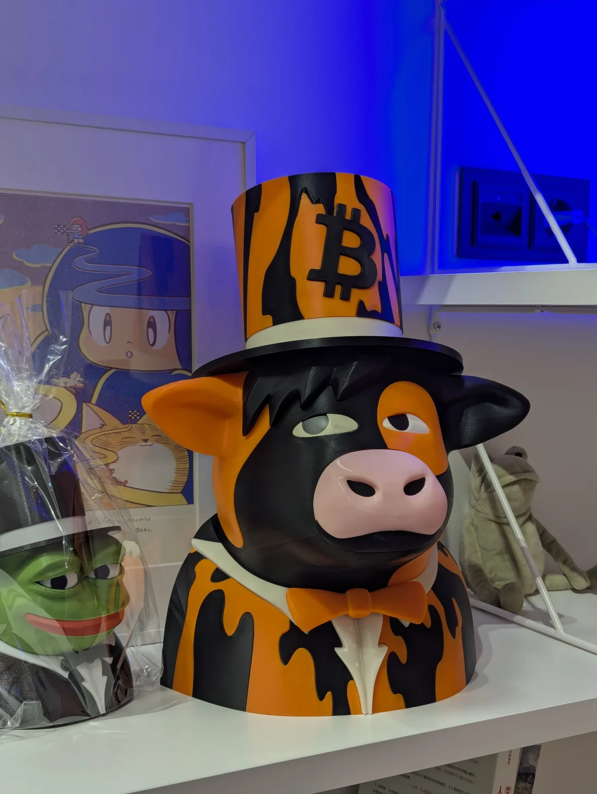 XXL Tuxedo Cow — thumbnail 1 3dmodel