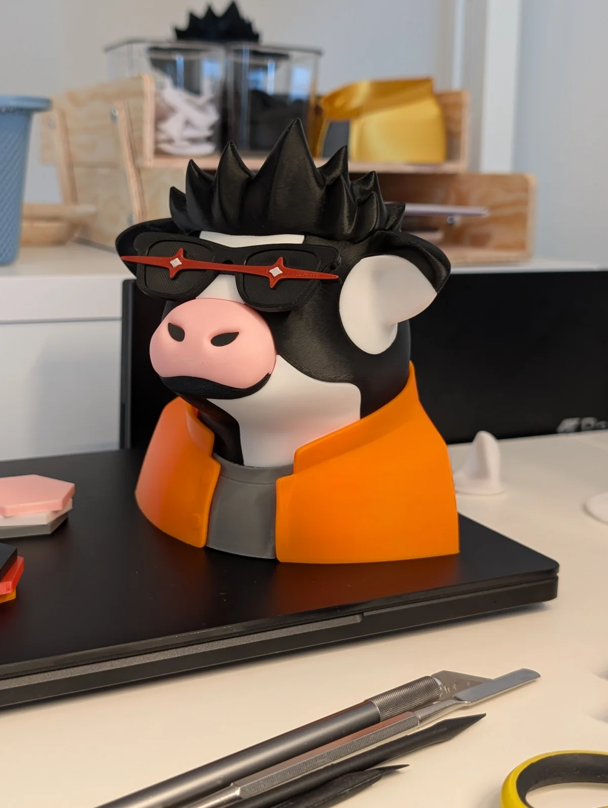 Party Cow Figurines — azPXL 20251020 113418987