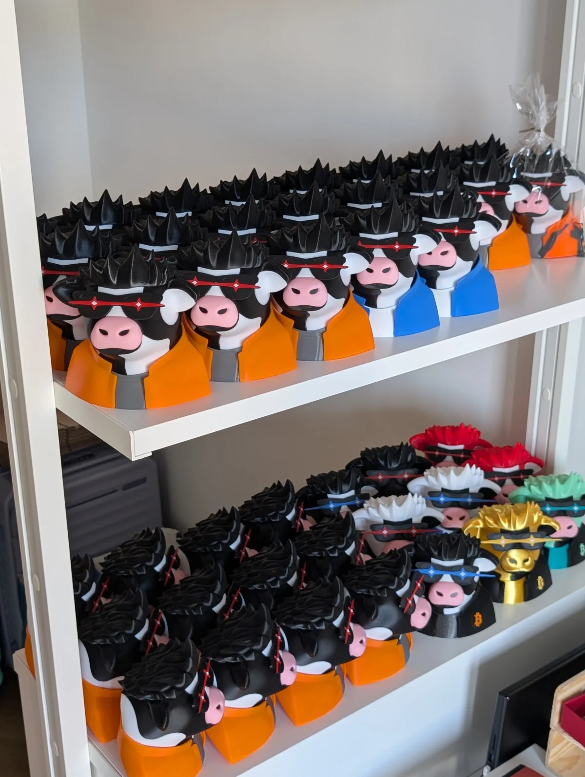 Party Cow Figurines — aPXL 20251107 101625144